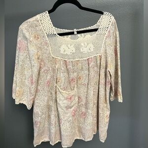 Magnolia pearl Floral Crochet Trim Women's Top